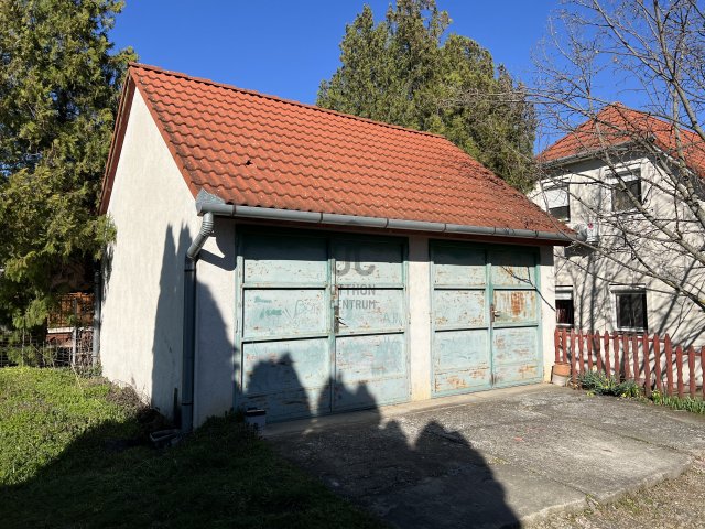 Eladó garázs, Szekszárdon 4.5 M Ft / költözzbe.hu