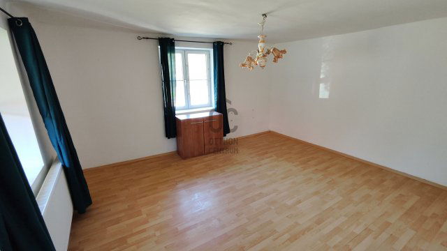 Eladó családi ház, Tésen 29.9 M Ft, 2 szobás