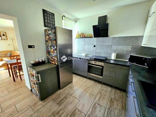 Eladó családi ház, Délegyházán 149.9 M Ft, 5 szobás