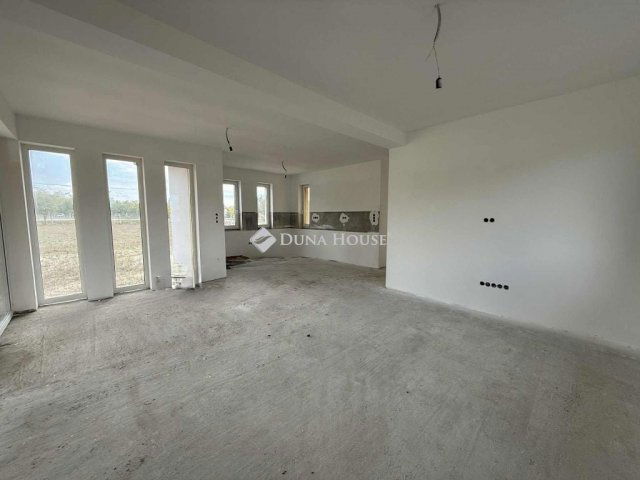 Eladó családi ház, Lajosmizsén 85 M Ft, 4 szobás