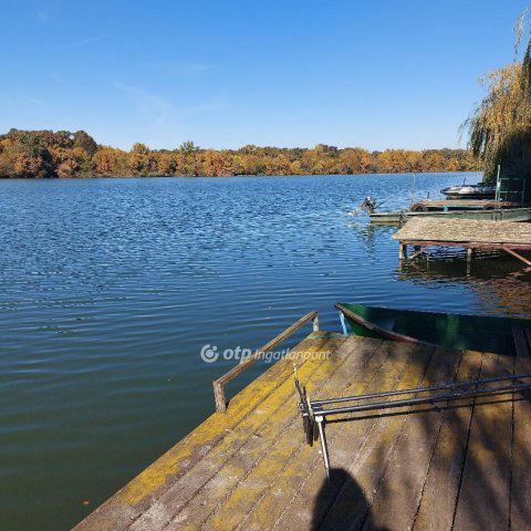 Eladó nyaraló, Dömsödön 51.9 M Ft, 2+1 szobás