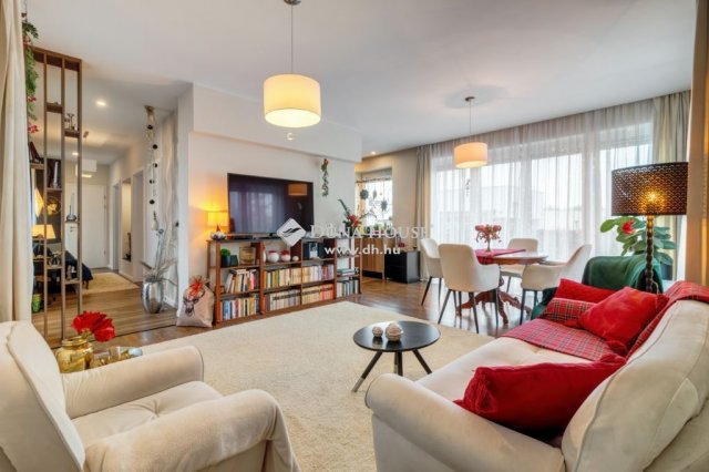 Eladó családi ház, Siófokon 117 M Ft, 3 szobás