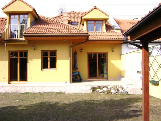 Eladó családi ház, Budapesten, XIII. kerületben 280 M Ft