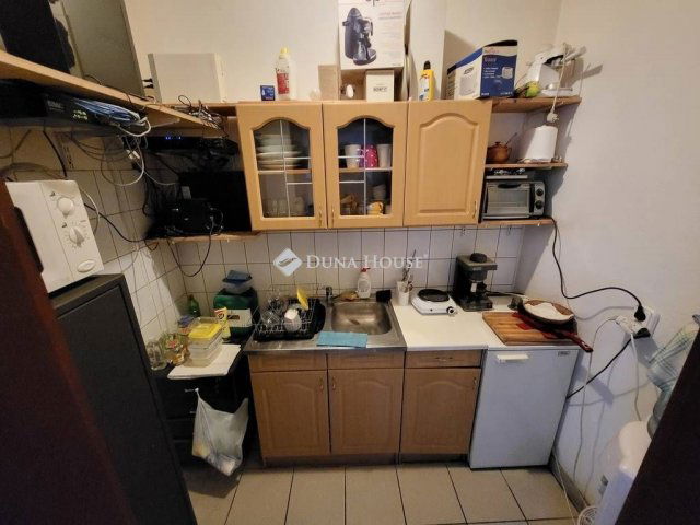 Eladó ipari ingatlan, Nyergesújfaluban 199.99 M Ft