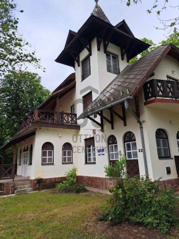 Eladó családi ház, Balatonlelleén 268 M Ft, 14 szobás