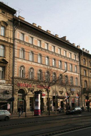 Kiadó iroda, Budapesten, VI. kerületben, Teréz körúton