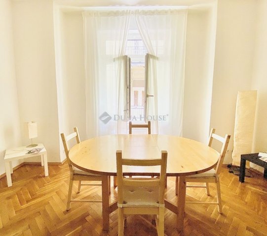 Eladó téglalakás, Budapesten, V. kerületben 119 M Ft, 3 szobás