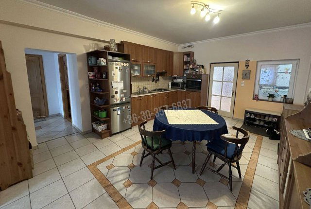 Eladó ikerház, Szatymazon 94.99 M Ft, 5+1 szobás