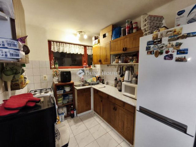 Eladó téglalakás, Pécsett, Csillagvirág utcában 74.9 M Ft