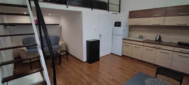 Kiadó téglalakás, albérlet, VI. kerületben, Andrássy úton