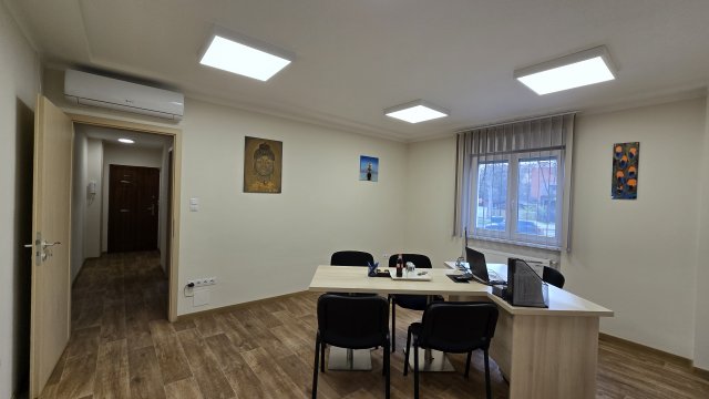 Eladó téglalakás, Dunaújvárosban, Szórád Márton úton