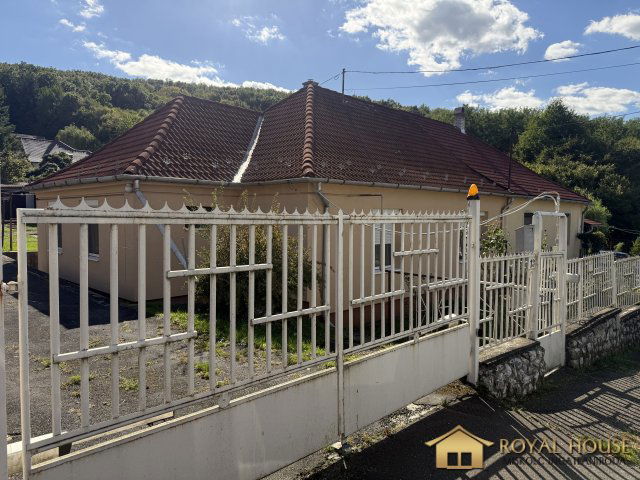 Eladó családi ház, Miskolcon, Vörös Bérc utcában 79.9 M Ft