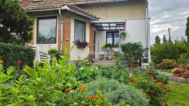 Eladó családi ház, Pomázon 95 M Ft, 4 szobás
