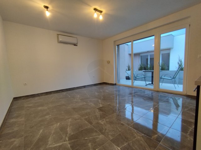 Kiadó téglalakás, albérlet, Hatvanban 170 E Ft / hó, 1 szobás