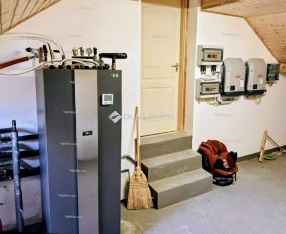 Eladó családi ház, Szigetváron 117 M Ft, 4 szobás