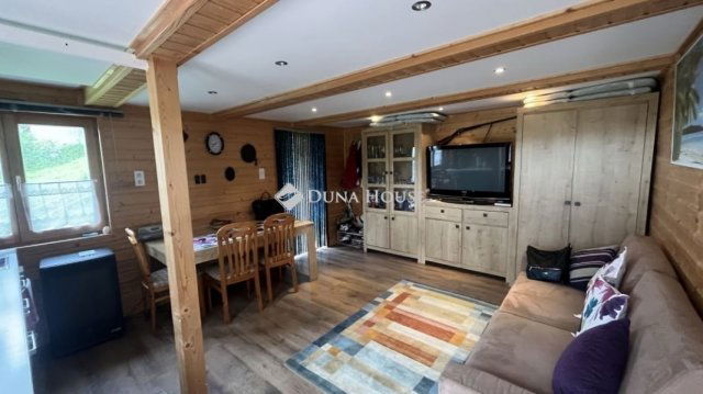 Eladó családi ház, Szentendrén 96.25 M Ft, 2 szobás