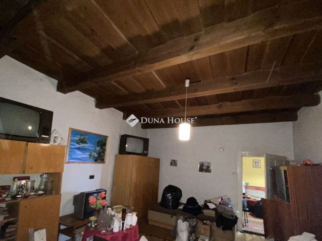 Eladó sorház, Devecseren 9.5 M Ft, 2 szobás