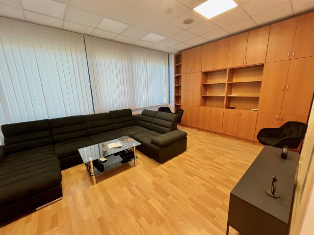 Kiadó iroda, Debrecenben 554 E Ft / hó, 4 szobás