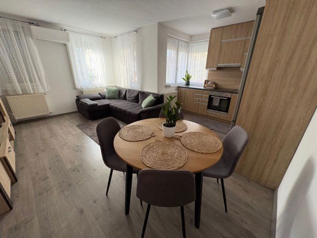 Eladó téglalakás, Debrecenben 75 M Ft, 3 szobás