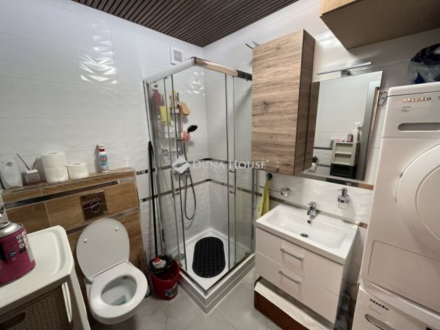 Eladó téglalakás, Sopronban 84.7 M Ft, 3 szobás