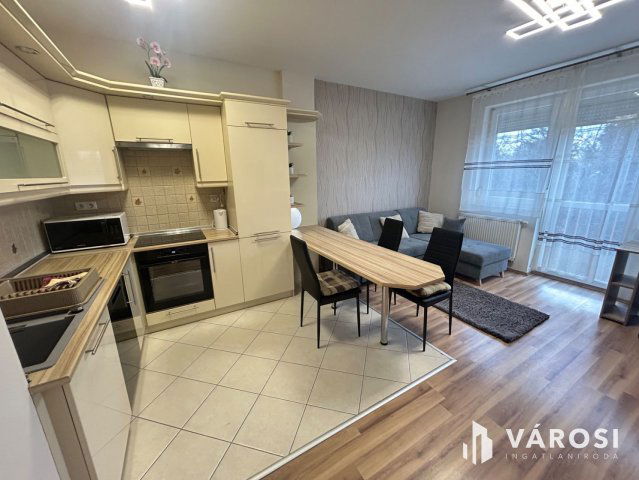 Kiadó téglalakás, albérlet, Debrecenben 280 E Ft / hó, 2 szobás