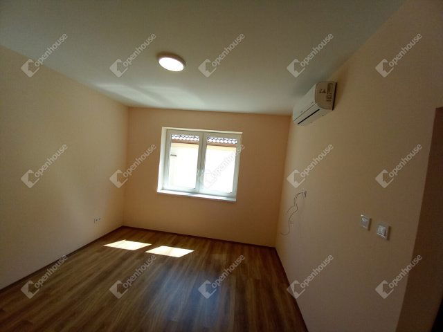 Eladó családi ház, Debrecenben 135 M Ft, 5 szobás