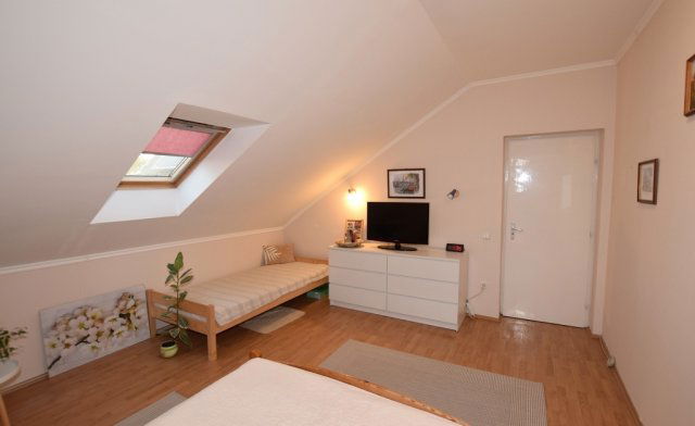 Eladó téglalakás, Debrecenben 69.9 M Ft, 2+1 szobás