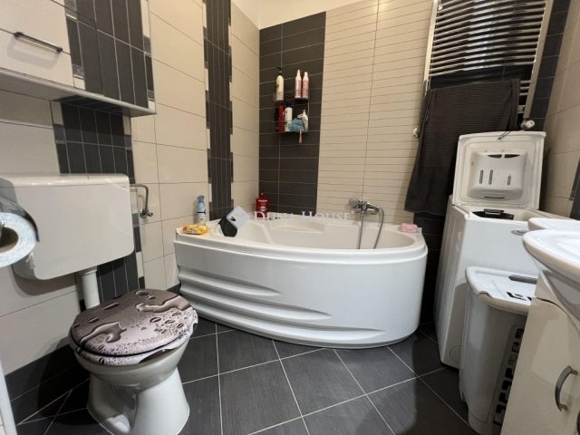 Eladó családi ház, Budapesten, VIII. kerületben 329 M Ft