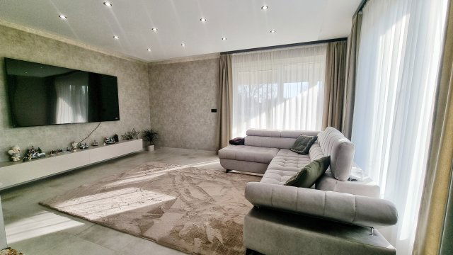 Eladó családi ház, Nyírpazonyon 159.9 M Ft, 4 szobás