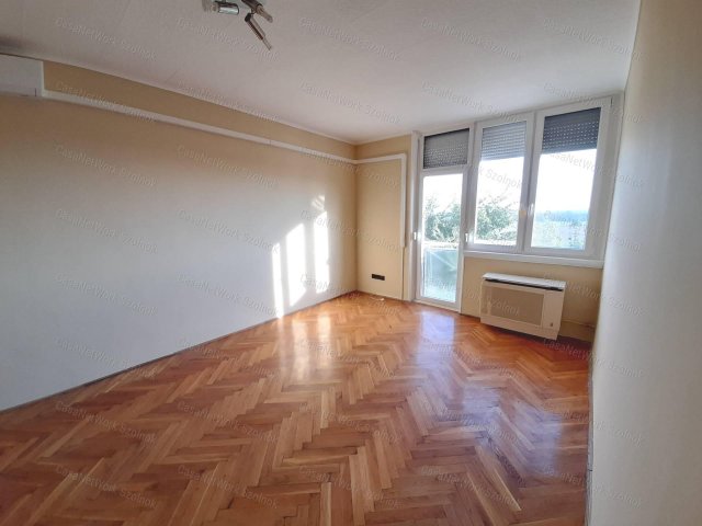 Kiadó téglalakás, albérlet, Szolnokon 110 E Ft / hó, 1+1 szobás