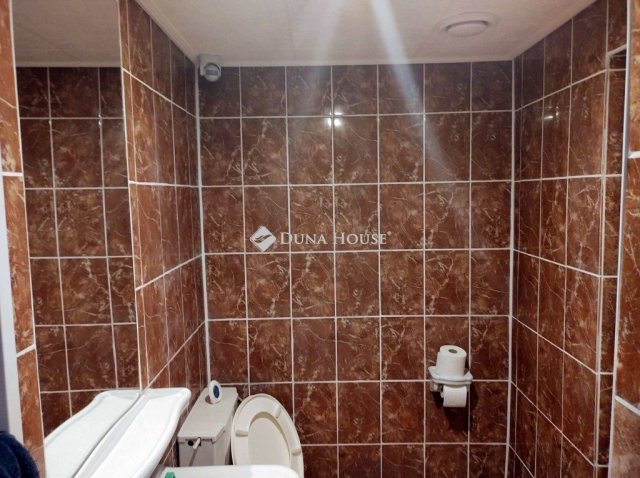 Eladó családi ház, Szentpéterúron 19.5 M Ft, 2 szobás