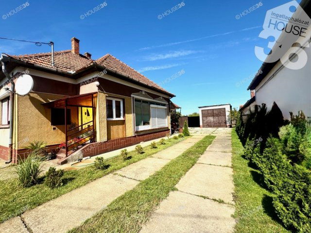 Eladó családi ház, Jakabszálláson 53.99 M Ft, 3 szobás