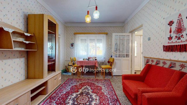 Eladó családi ház, Gesztelyben 21.9 M Ft, 3 szobás