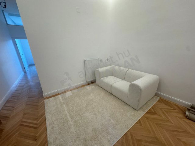 Kiadó téglalakás, albérlet, V. kerületben, Vámház körúton
