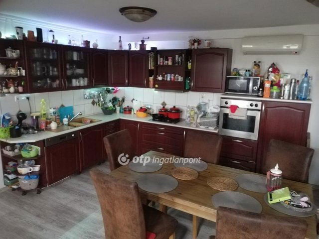 Eladó családi ház, Nagykállóban 83.7 M Ft, 3+1 szobás