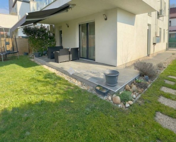 Eladó téglalakás, Budapesten, XVI. kerületben 175 M Ft, 4 szobás