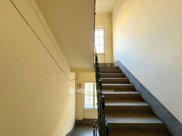 Eladó téglalakás, Budapesten, XI. kerületben 135 M Ft