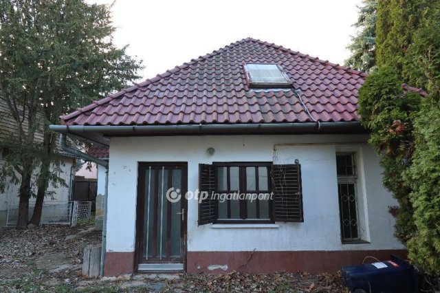 Eladó családi ház, Budapesten, II. kerületben 109.98 M Ft
