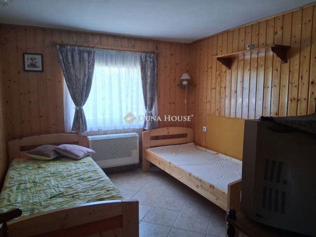 Eladó nyaraló, Tengődön 19 M Ft, 2 szobás