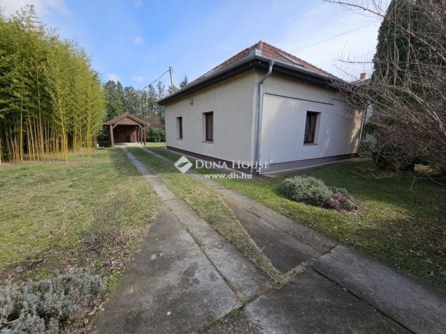Eladó családi ház, Budapesten, XXI. kerületben 119.8 M Ft