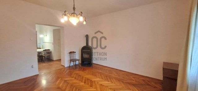 Kiadó családi ház, albérlet, Székesfehérvárott 300 E Ft / hó