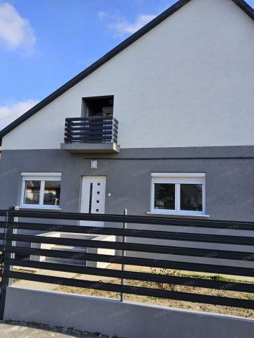 Eladó családi ház, Szolnokon 69.9 M Ft / költözzbe.hu