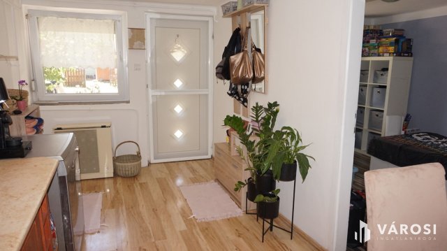 Eladó családi ház, Hódmezővásárhelyen 43.7 M Ft, 2 szobás