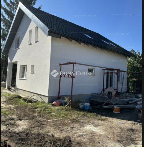 Eladó téglalakás, Bicskén 99.9 M Ft, 5 szobás