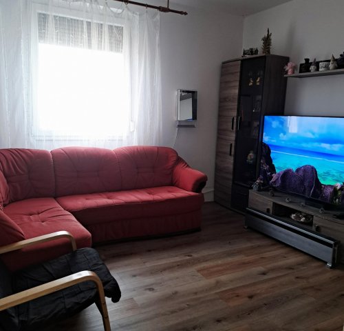 Eladó panellakás, Komlón, Cserma utcában 22.9 M Ft, 2 szobás