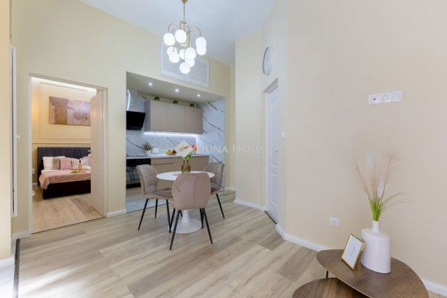 Eladó téglalakás, Budapesten, VII. kerületben 74.9 M Ft