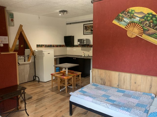 Eladó hotel, Dunavarsányban 110 M Ft, 7 szobás