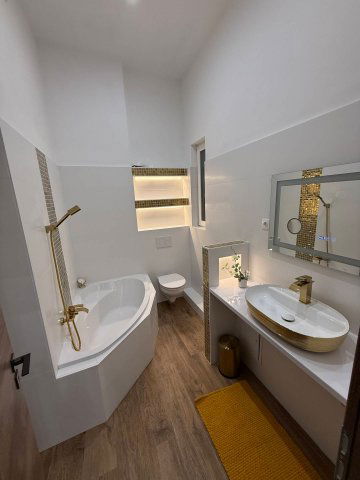 Eladó téglalakás, Budapesten, VII. kerületben 83.5 M Ft