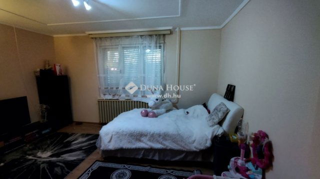 Eladó családi ház, Jászkisérén 8.9 M Ft, 2 szobás