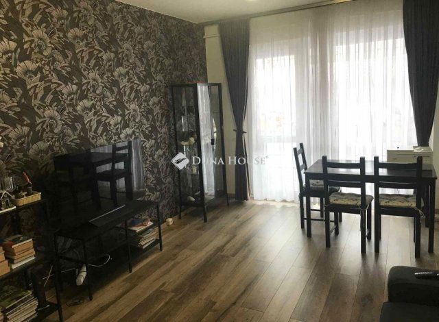 Eladó panellakás, Budapesten, IV. kerületben, Sporttelep utcában